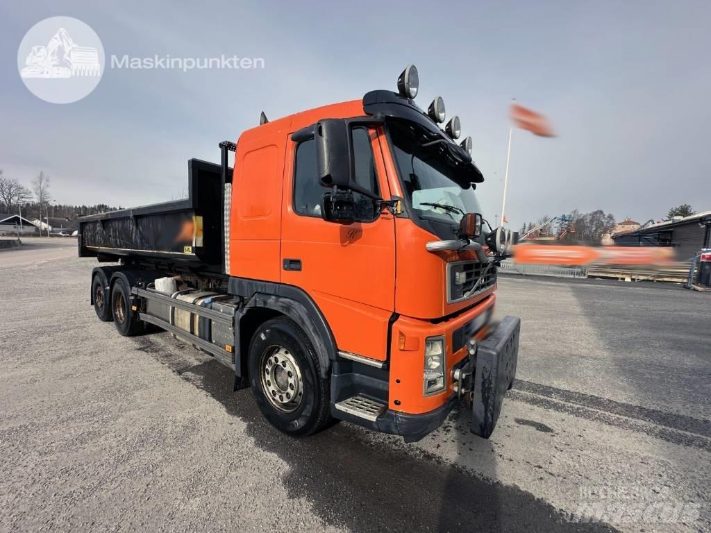 Volvo FM 380 Treileri ar āķi