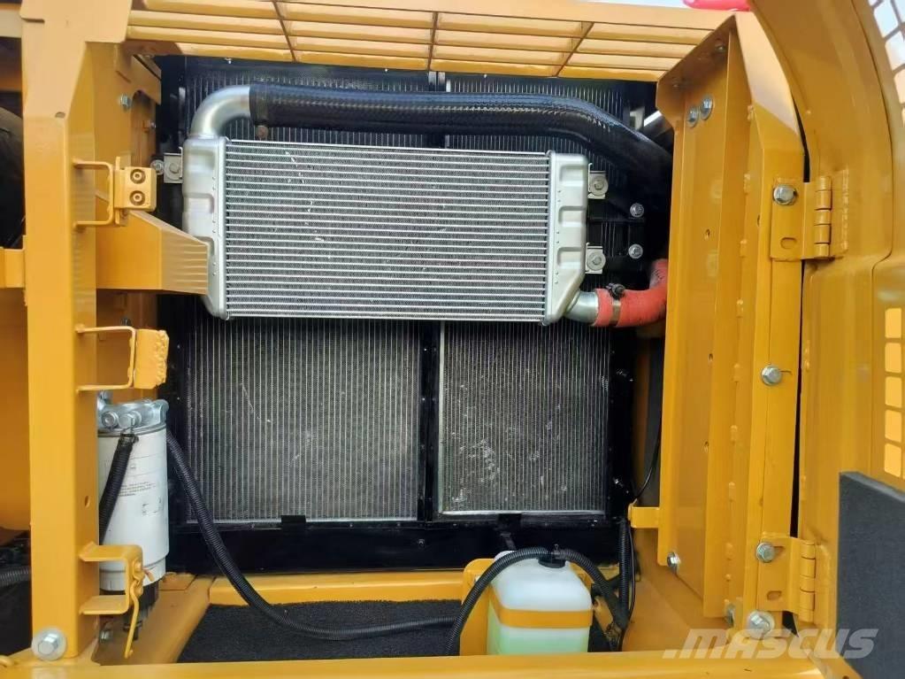 CAT 320D2L Kāpurķēžu ekskavatori