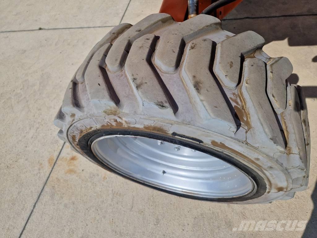 JLG M 600 JP R335 Strēles pacēlāji