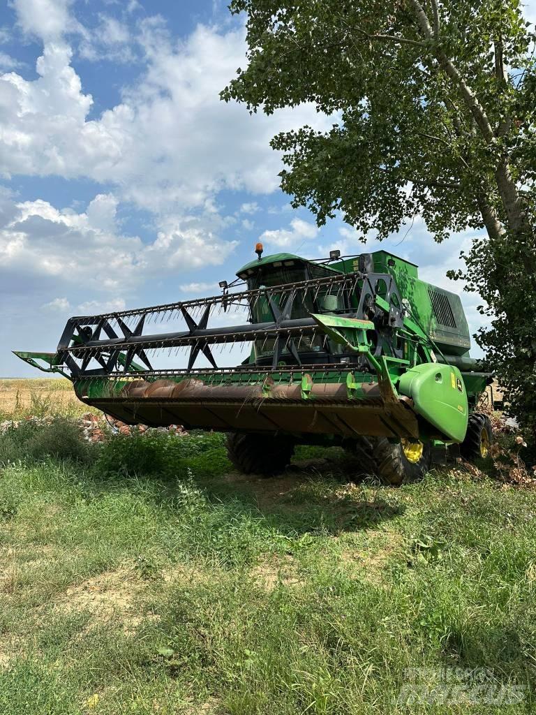 John Deere 1550 CWS Ražas novākšanas kombaini
