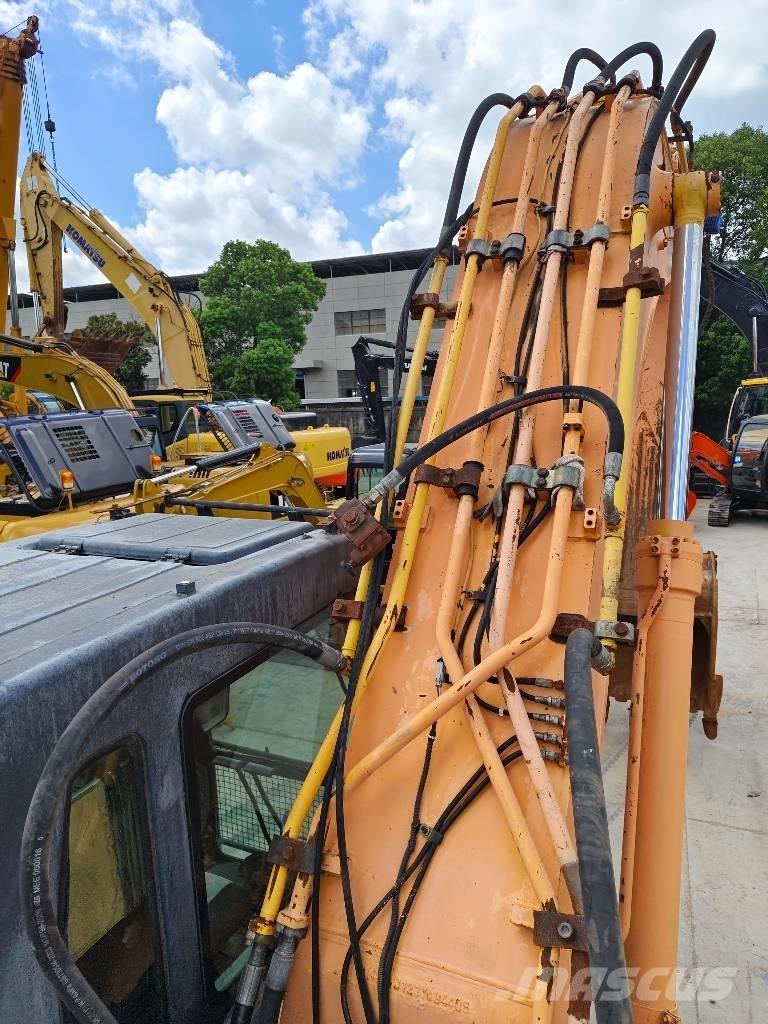 Hyundai R305LC-7 Kāpurķēžu ekskavatori