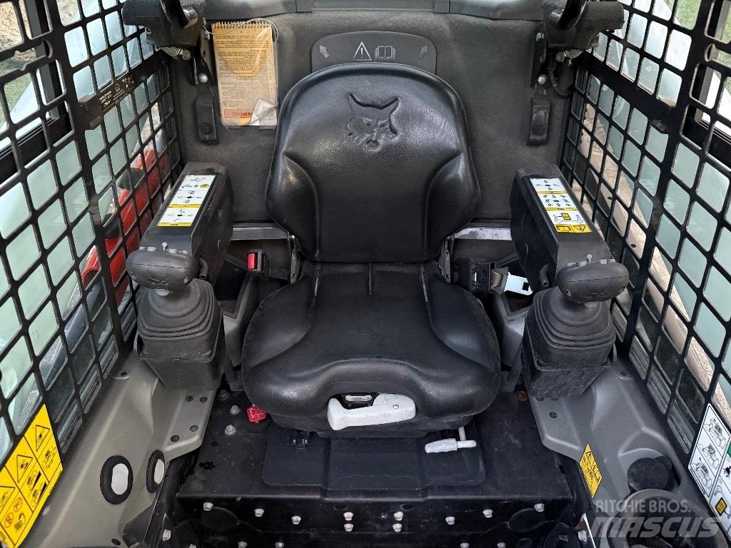 Bobcat T595 Lietoti riteņu kompaktiekrāvēji