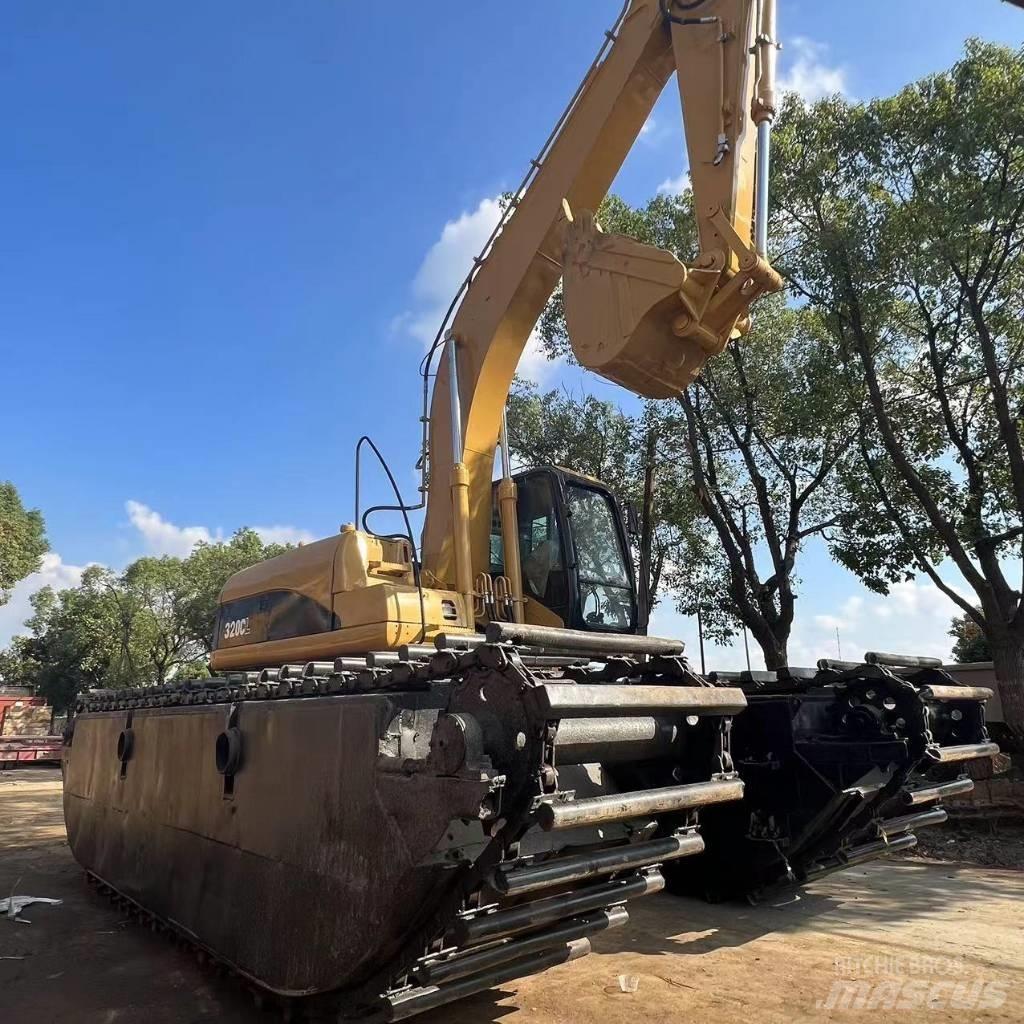 CAT 320 C Kāpurķēžu ekskavatori