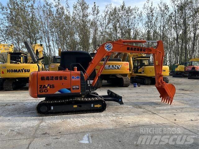Hitachi ZX 60 Kāpurķēžu ekskavatori