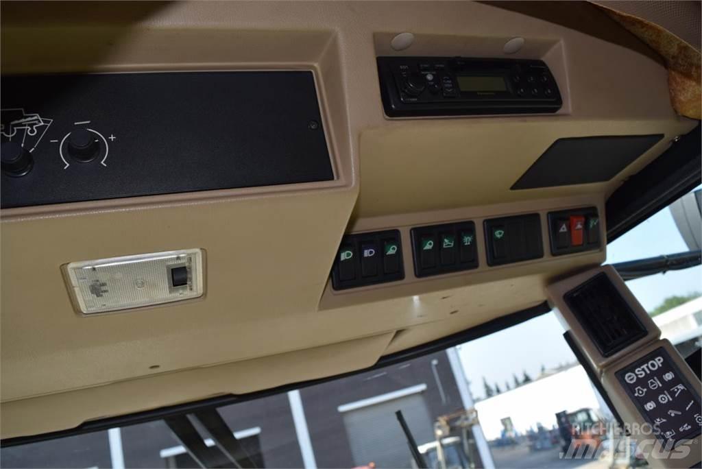 John Deere 2064 Ražas novākšanas kombaini