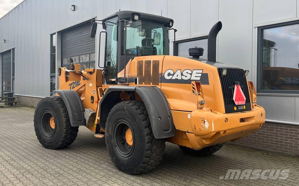 CASE 721 E Iekrāvēji uz riteņiem