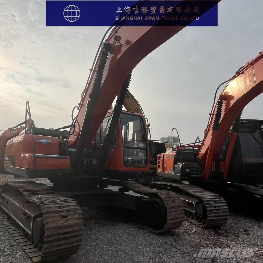 Doosan DH 300 Kāpurķēžu ekskavatori