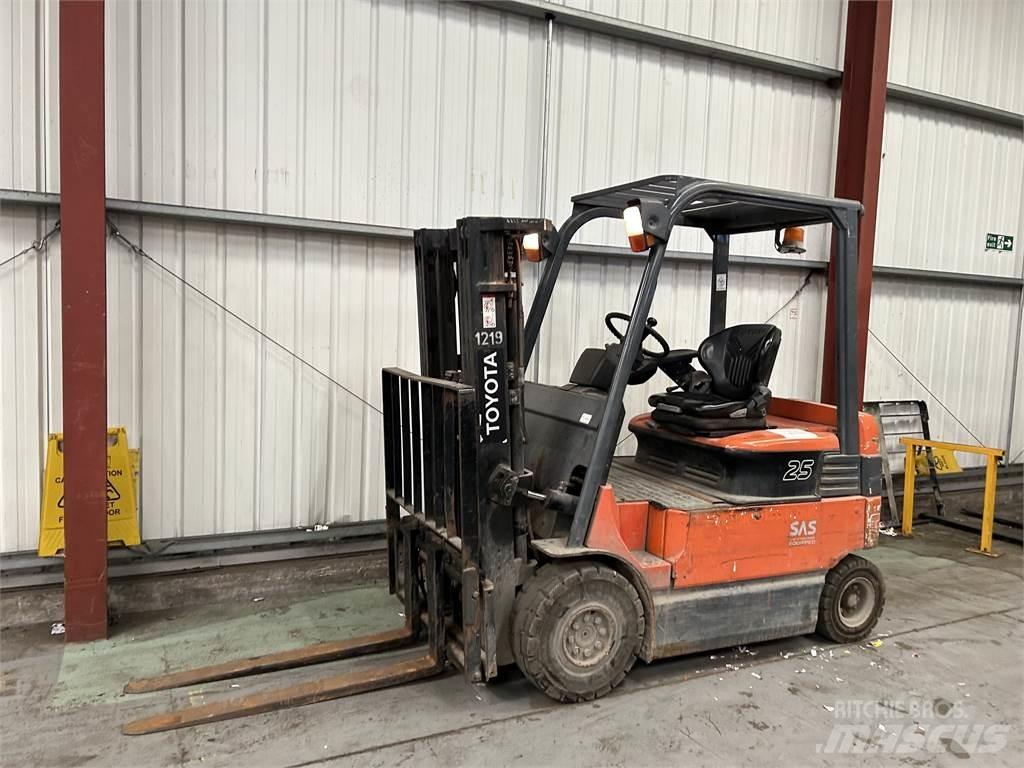Toyota 7FBMF25 Elektriskie iekrāvēji