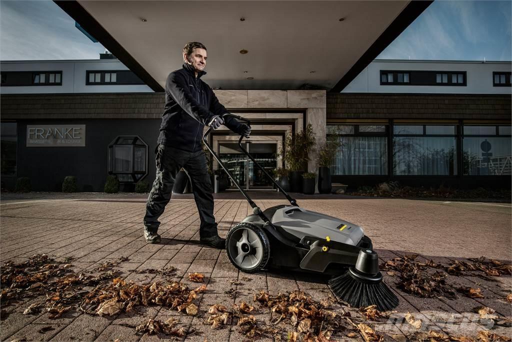 Kärcher KM 70/15 C Ielu tīrīšanas mašīnas