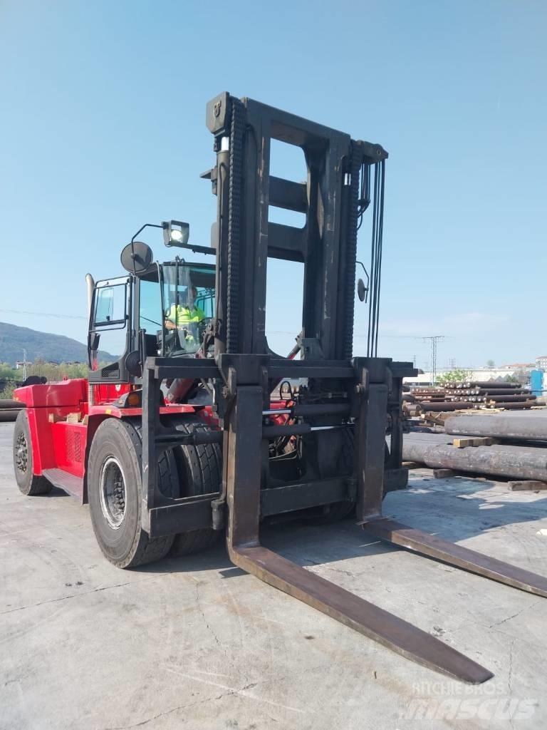 Kalmar DCG330-12 Tehnika ar dīzeļa dzinēju