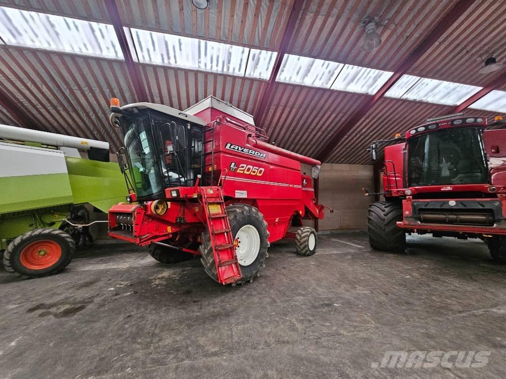 Laverda L2050 Ražas novākšanas kombaini