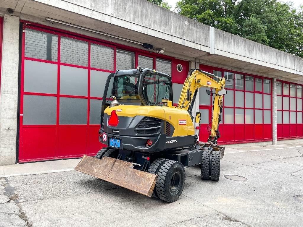 Doosan DX 57 W-5 Ekskavatori uz riteņiem