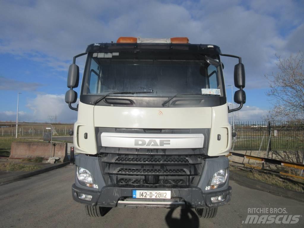 DAF CF370 Smagās mašīnas ar celtni