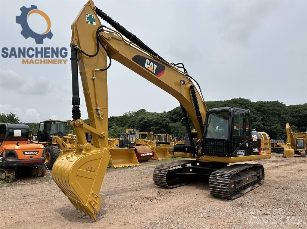 CAT 320 D2L Kāpurķēžu ekskavatori
