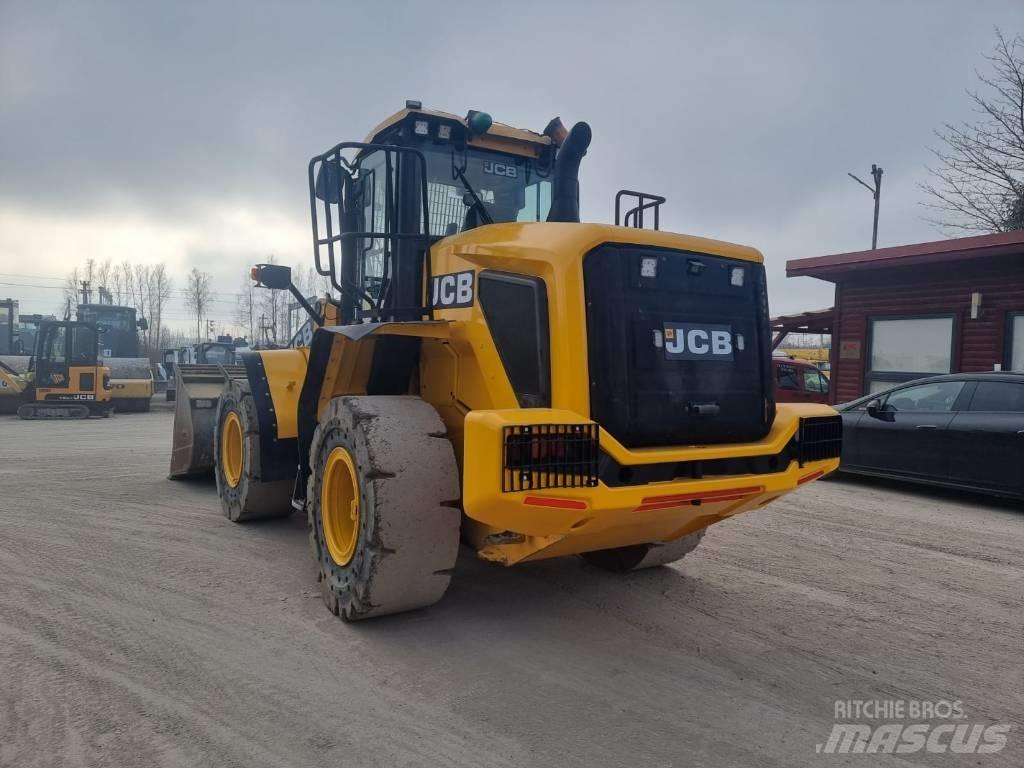 JCB 427 Iekrāvēji uz riteņiem