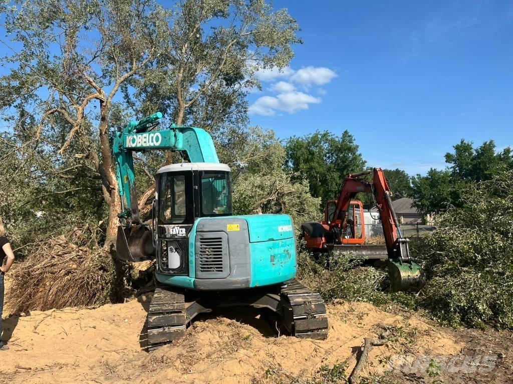 Kobelco SK 75 UR Kāpurķēžu ekskavatori