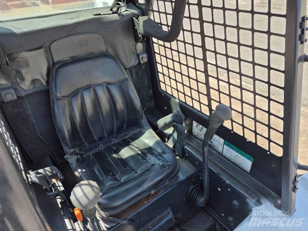 Bobcat 763 Lietoti riteņu kompaktiekrāvēji