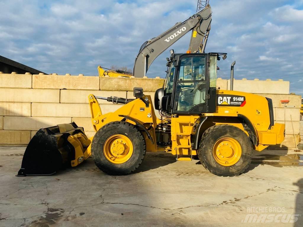 CAT 914 m Iekrāvēji uz riteņiem