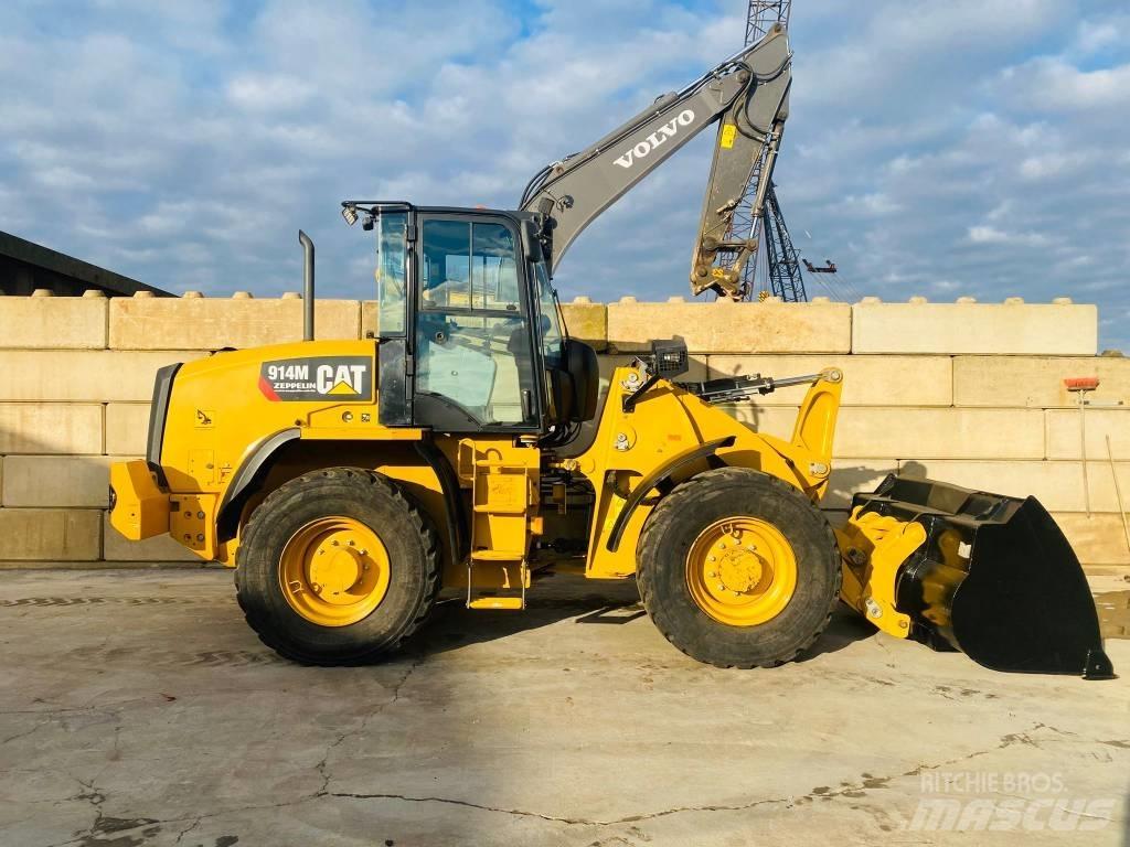 CAT 914 m Iekrāvēji uz riteņiem