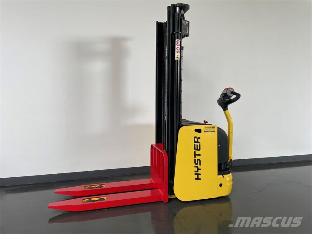 Hyster S1.6AC Pašgājēji krautnētāji