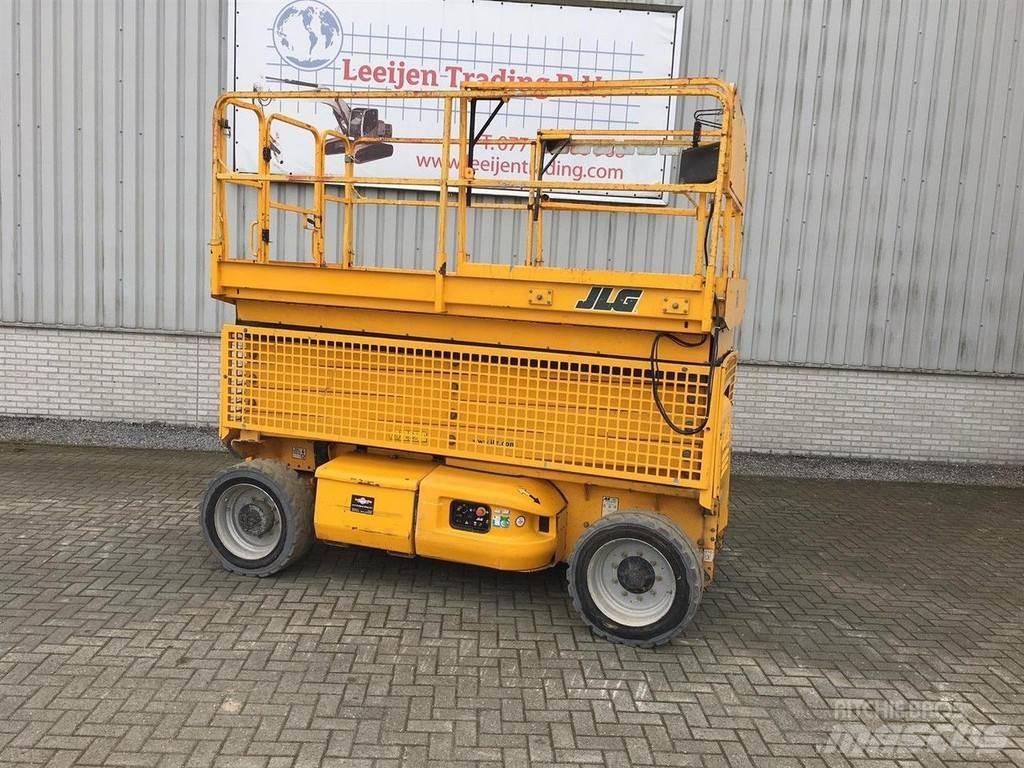 JLG 4069LE Šķerveida pacēlāji