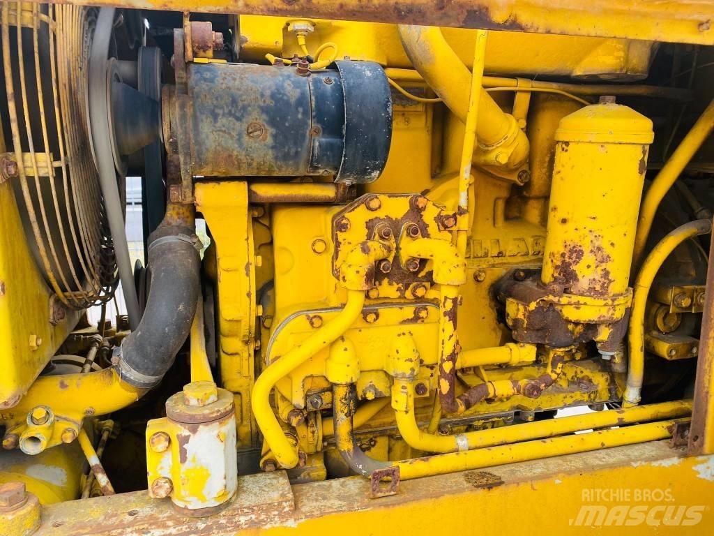 CAT 922 B Iekrāvēji uz riteņiem