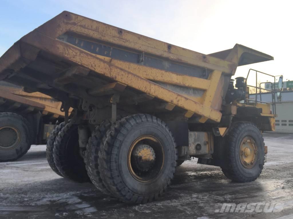 Komatsu HD 405-6 Karjeras kravas automašīnas