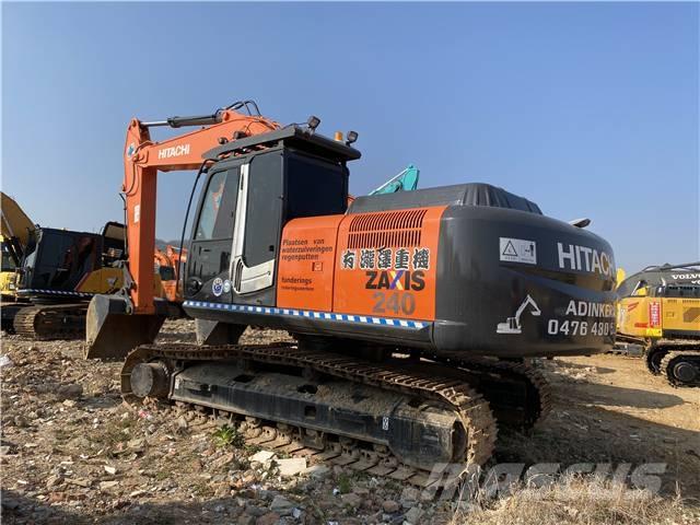 Hitachi ZX240 Kāpurķēžu ekskavatori