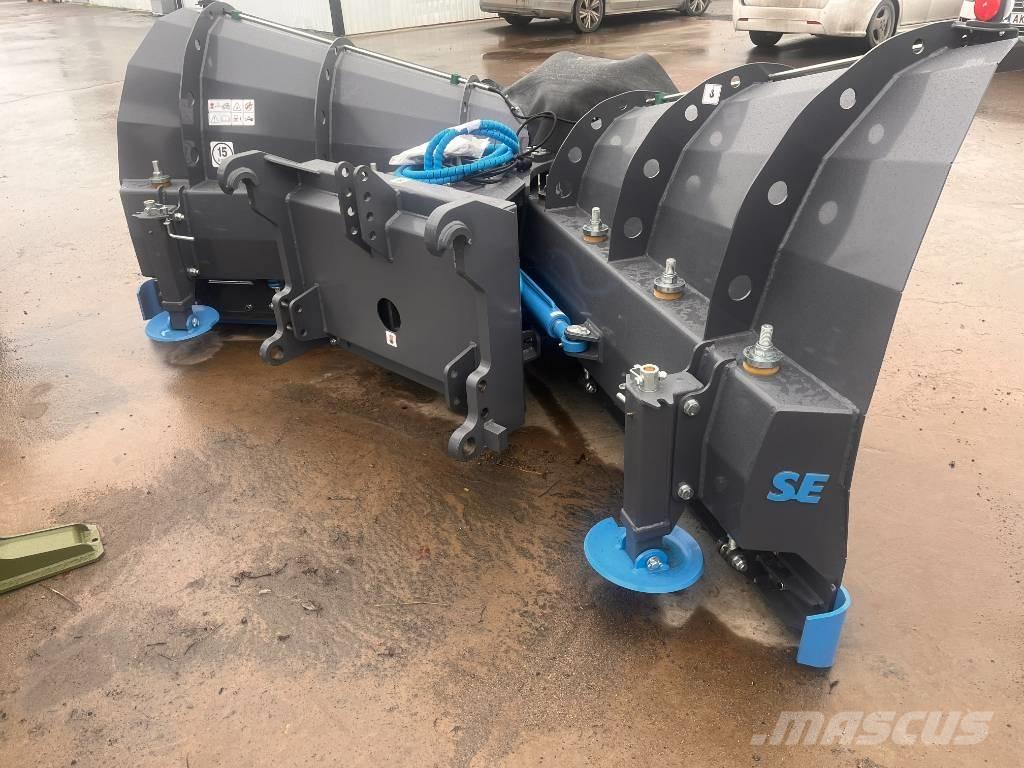 SE Equipment  Vikplog Sniega naži un tīrītāji