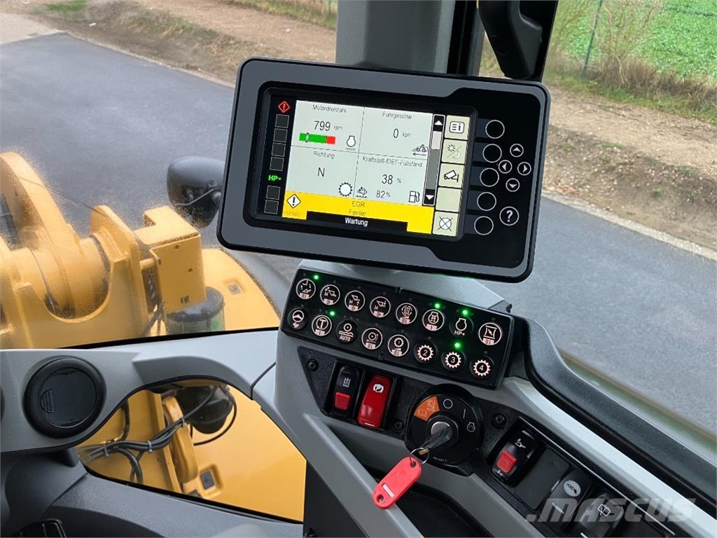 CAT 938 M Iekrāvēji uz riteņiem