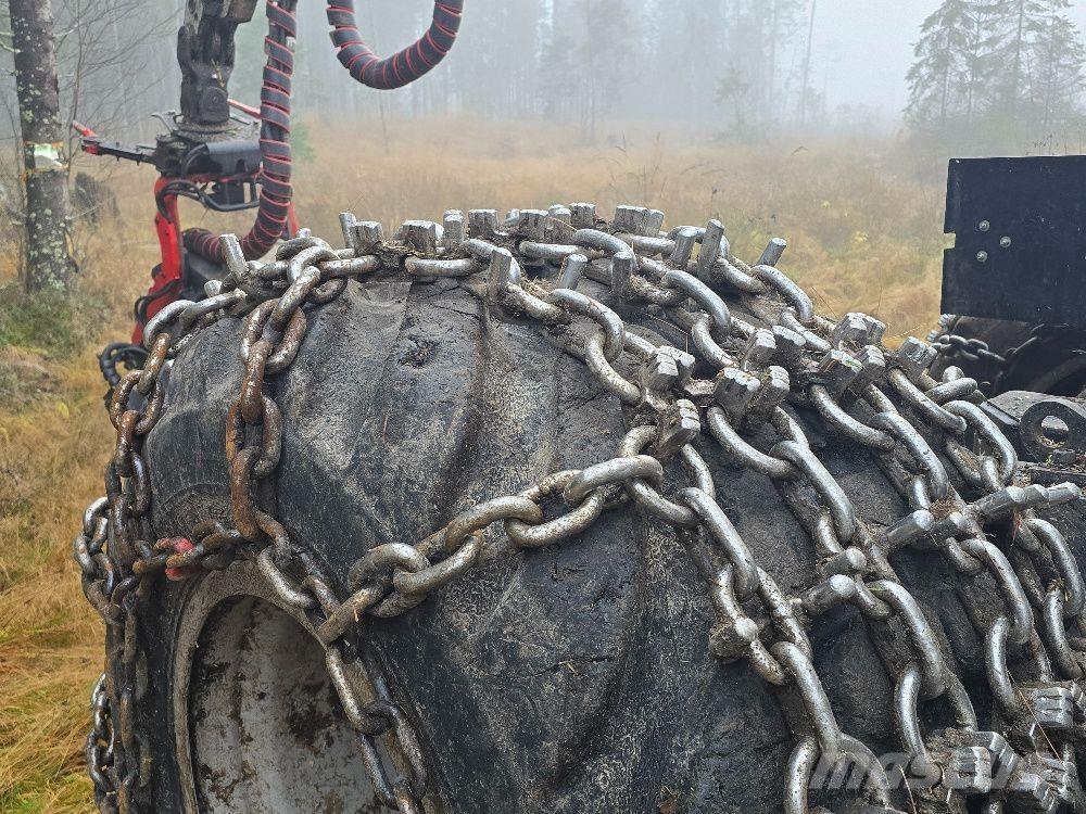 Komatsu 901 Harvesteri