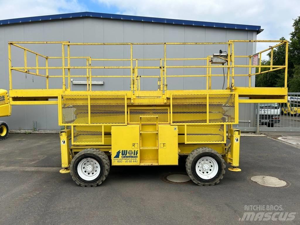 SkyJack SJ 8841 RT Šķerveida pacēlāji