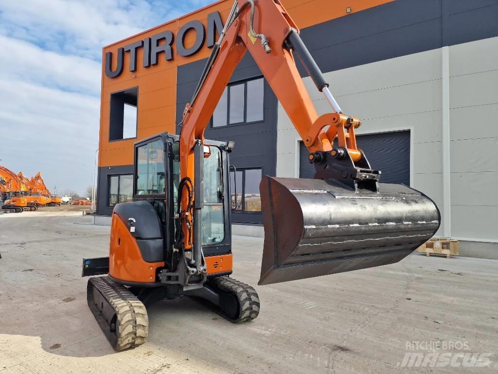 Hitachi ZX38U-6 Mini ekskavatori < 7 t