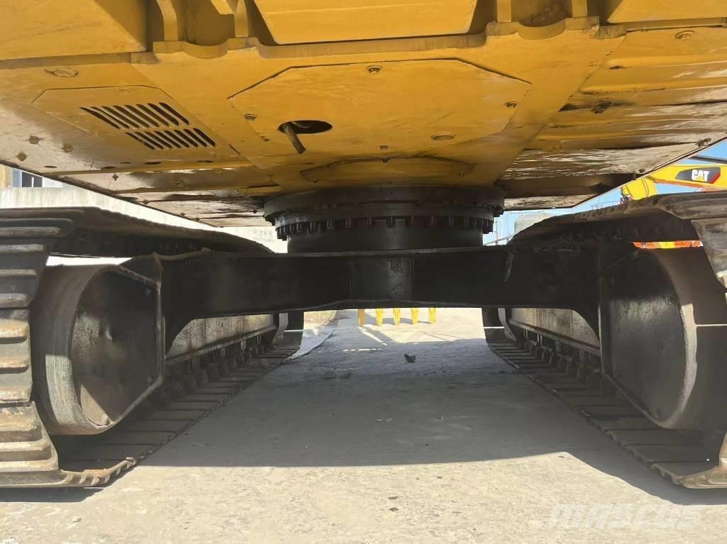 CAT 320 D Kāpurķēžu ekskavatori