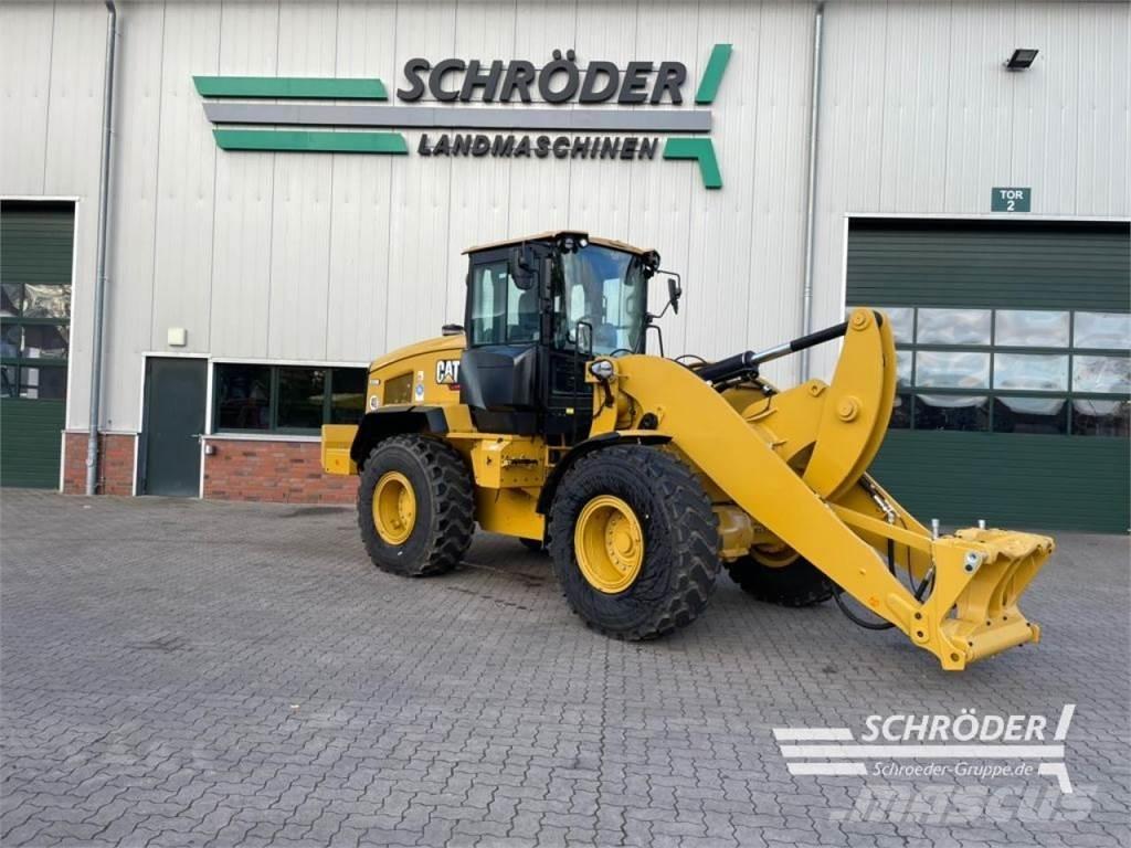 CAT 938 HL Iekrāvēji uz riteņiem