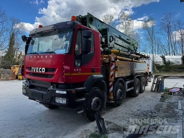 Iveco Trekker 450 Kravas mašīna- betona sūknis