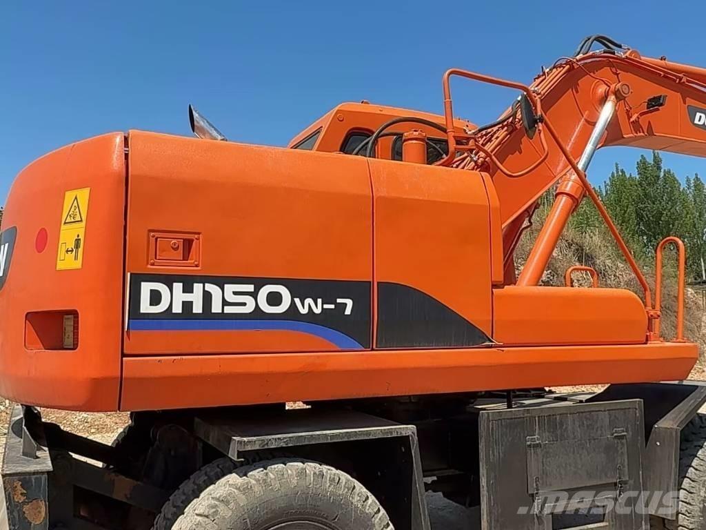 Doosan DH150 W-7 Ekskavatori uz riteņiem