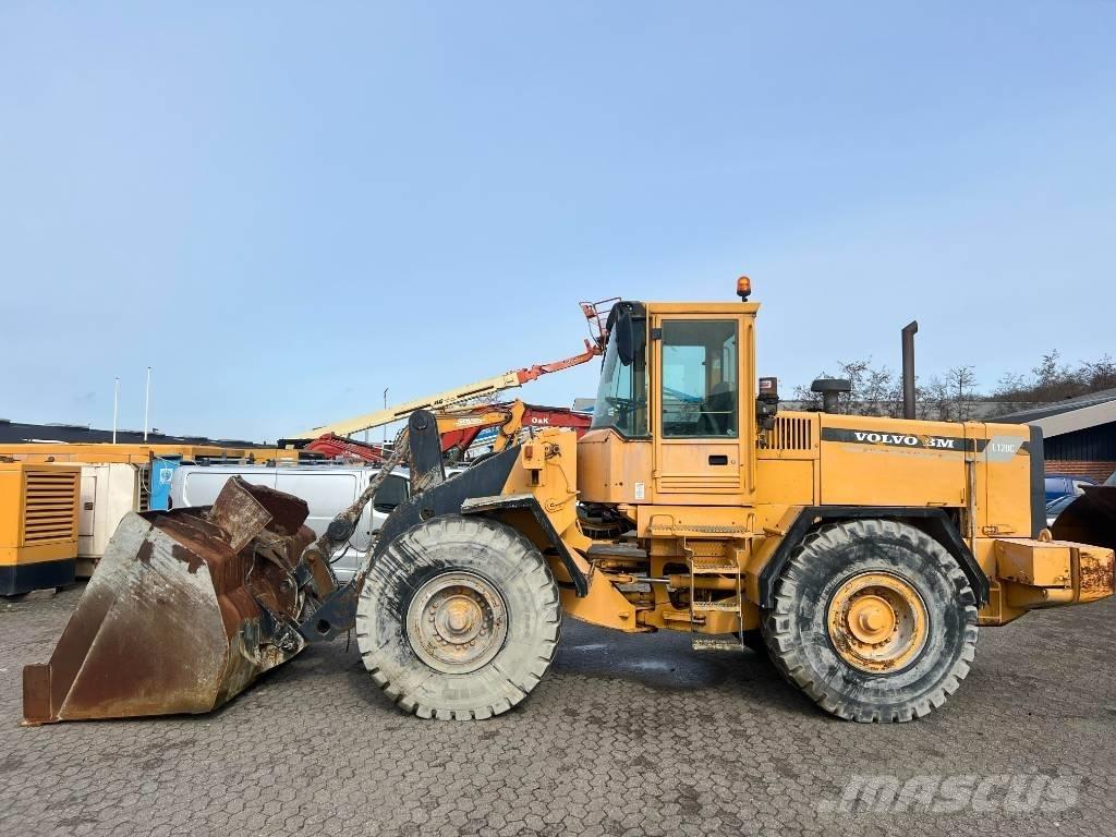 Volvo L 120 C Iekrāvēji uz riteņiem