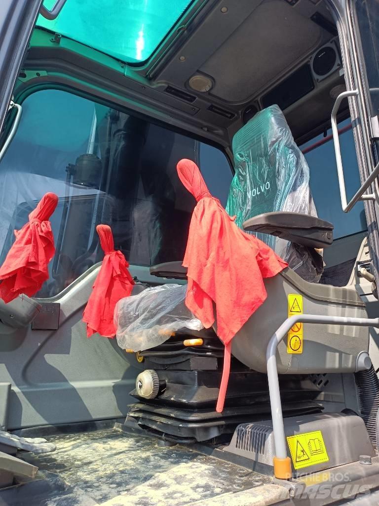 Volvo EC 240 Kāpurķēžu ekskavatori