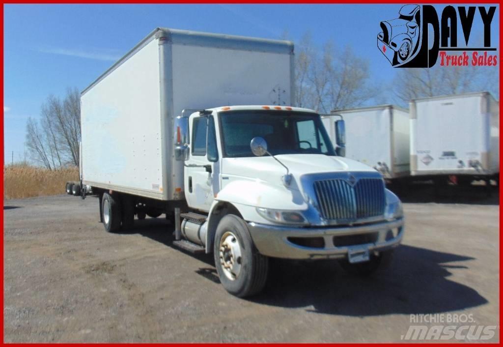International 4400 Furgons