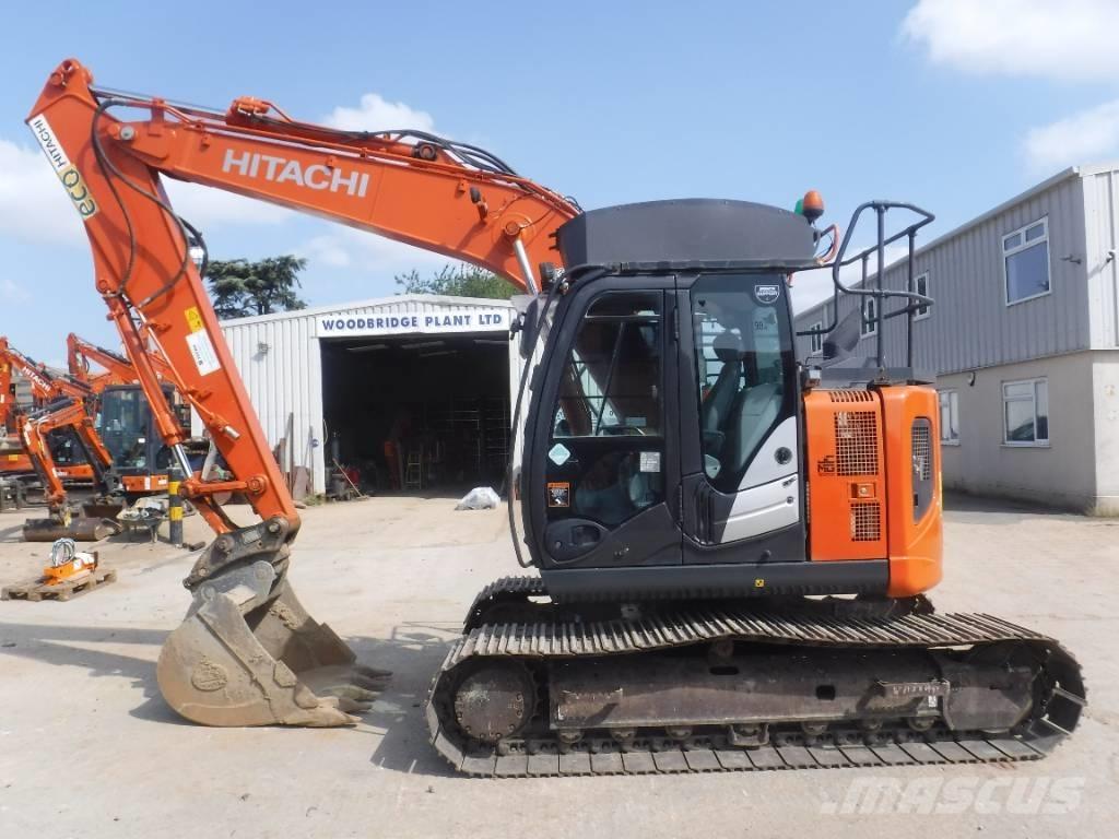 Hitachi ZX 135 US-6 Kāpurķēžu ekskavatori