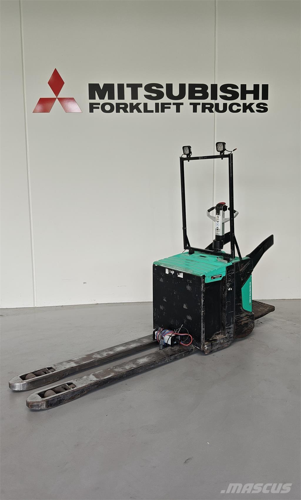 Mitsubishi PBV20N2 Pašgājējplatformas