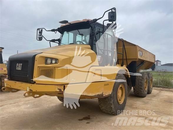 CAT 730 Artikulētie pašizgāzēji