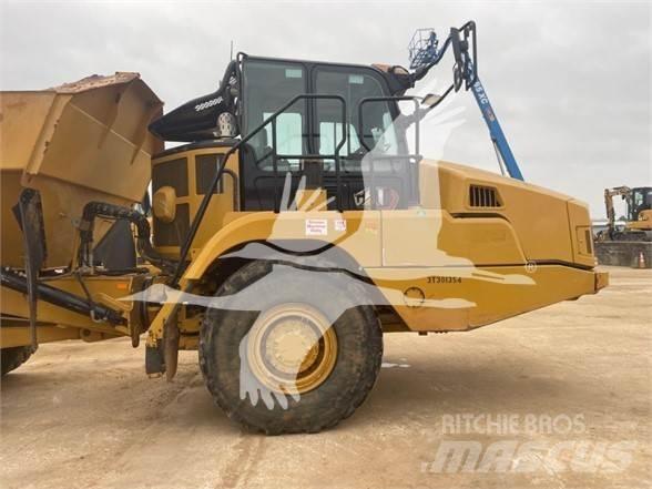 CAT 730 Artikulētie pašizgāzēji