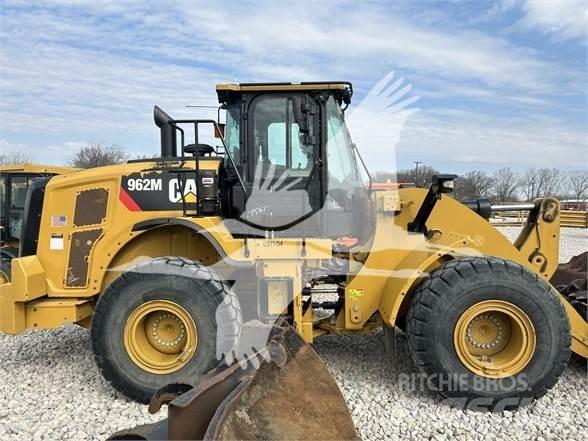 CAT 962M Iekrāvēji uz riteņiem