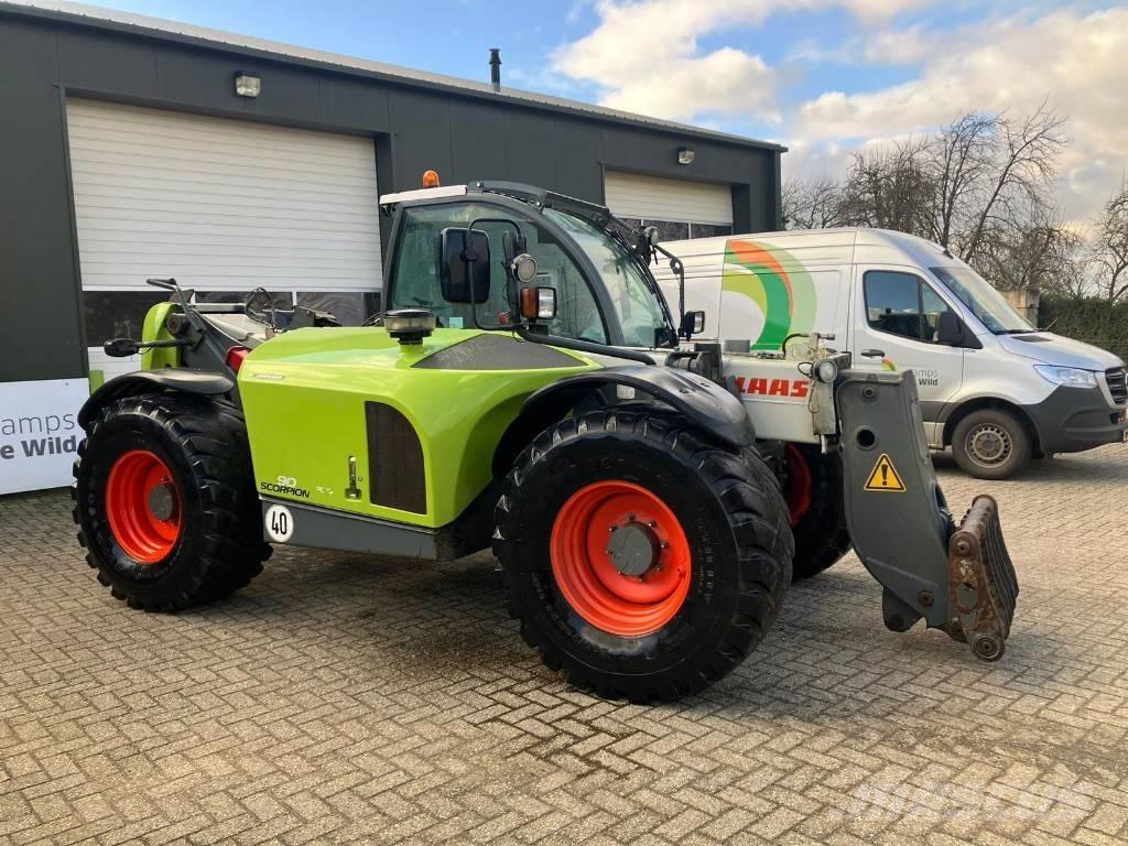 CLAAS Scorpion 9040 Lauksaimniecības pacēlāji