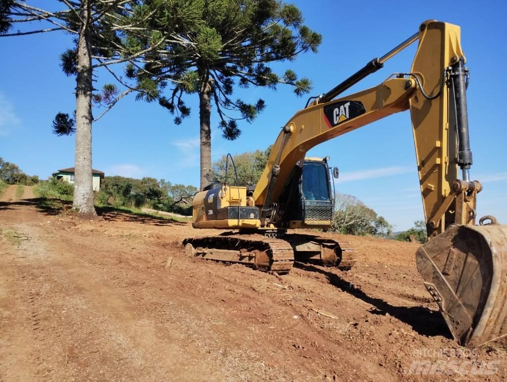 CAT 320D2 Kāpurķēžu ekskavatori