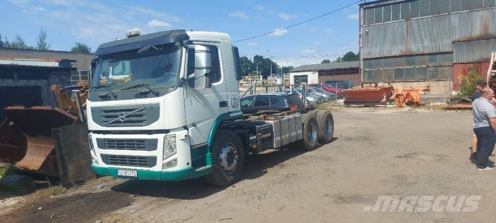Volvo FM 330 Šasija ar kabīni