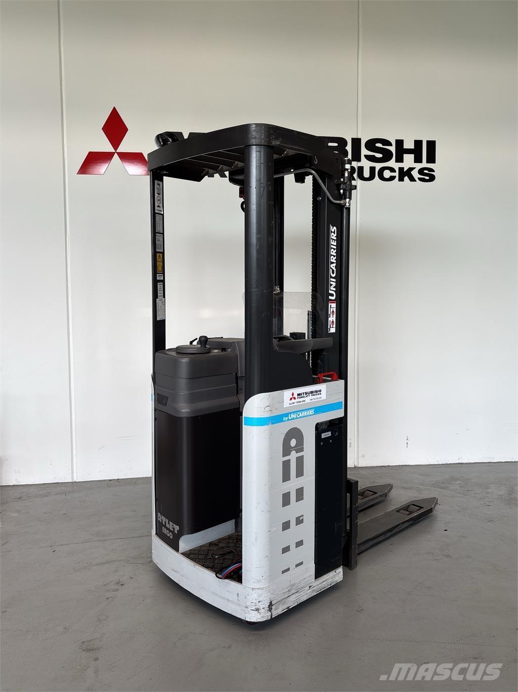 Atlet AJN160 Pašgājēji krautnētāji