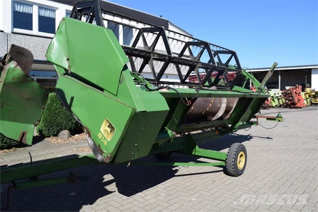 John Deere 1177 Ražas novākšanas kombaini